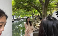 最新广场舞甩葱歌